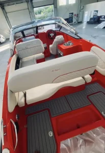 St Tropez 6 red - mBoats