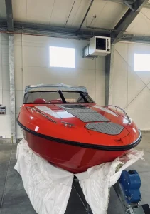 St Tropez 6 red - mBoats