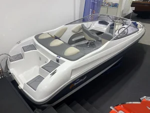 M630 Bowrider